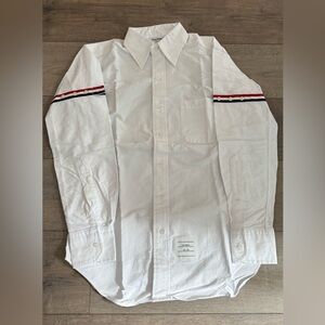 Thom browne OXFORD CLASSIC SHIRT
Brand new. Size 0